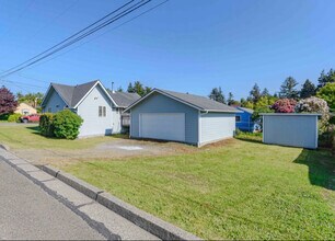 3314 Sherman Ave in North Bend, OR - Foto de edificio - Building Photo