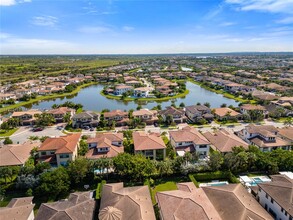 9245 Meridian Dr W in Parkland, FL - Building Photo - Building Photo