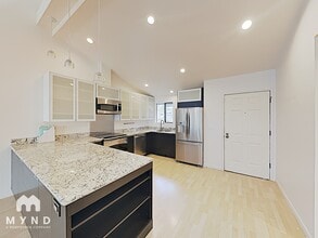 15278 Sunwood Blvd in Tukwila, WA - Building Photo - Building Photo