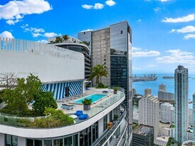 45 SW 9th St, Unit 2803 in Miami, FL - Building Photo