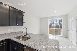 134 Spring Gate Ln in Pasadena, MD - Building Photo - Building Photo