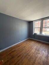 2153 W 18th St, Unit 2153 W 18TH ST in Chicago, IL - Foto de edificio - Building Photo