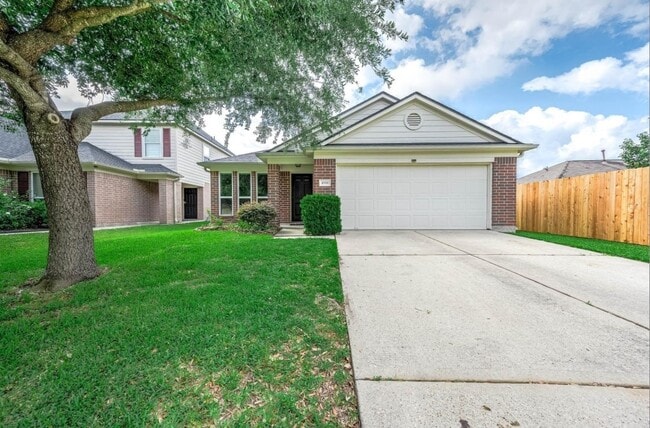 property at 4918 Fair Oak Dale Ln