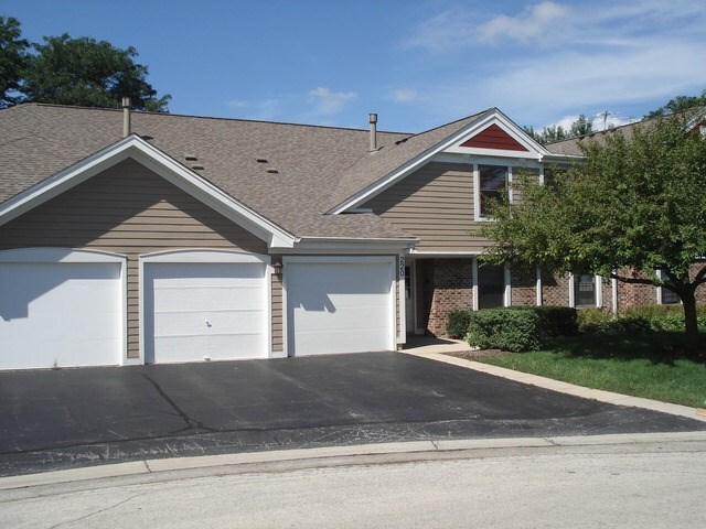 220 Oak Knoll Ct
