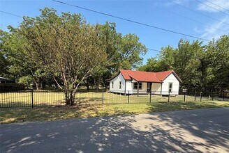 508 Mccanne Rd in Newark, TX - Building Photo - Building Photo