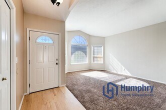 1352 N Cliff Creek Pl in Meridian, ID - Building Photo - Building Photo