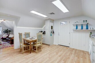 2512 Nottingham St in Houston, TX - Building Photo - Building Photo