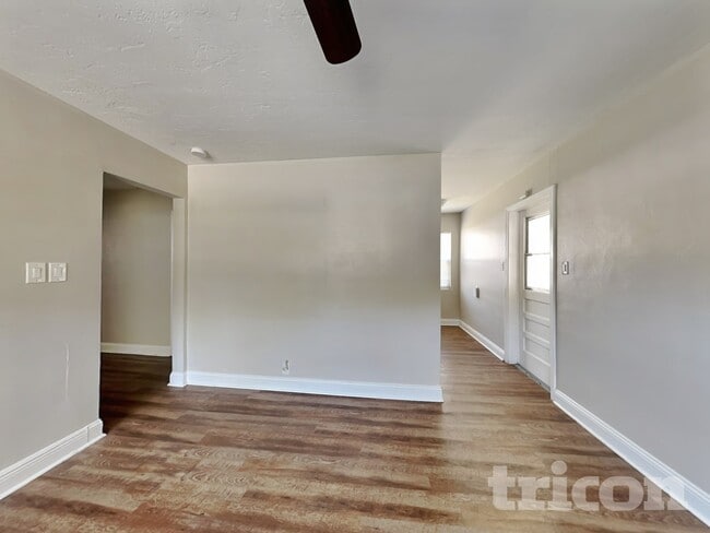 3909 W Wallace Ave in Tampa, FL - Foto de edificio - Building Photo