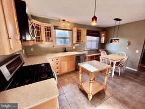 918 Rockwell Rd in Wilmington, DE - Foto de edificio - Building Photo