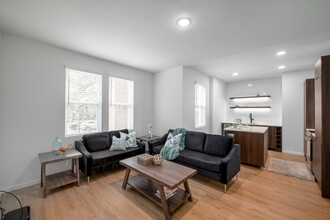 Serenade Apartments in Washington, DC - Building Photo - Interior Photo