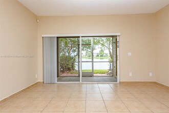 705 SW 122nd Ave in Pembroke Pines, FL - Building Photo - Building Photo