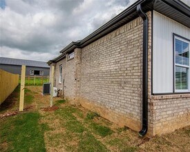 162 Nebo St in Prairie Grove, AR - Building Photo - Building Photo