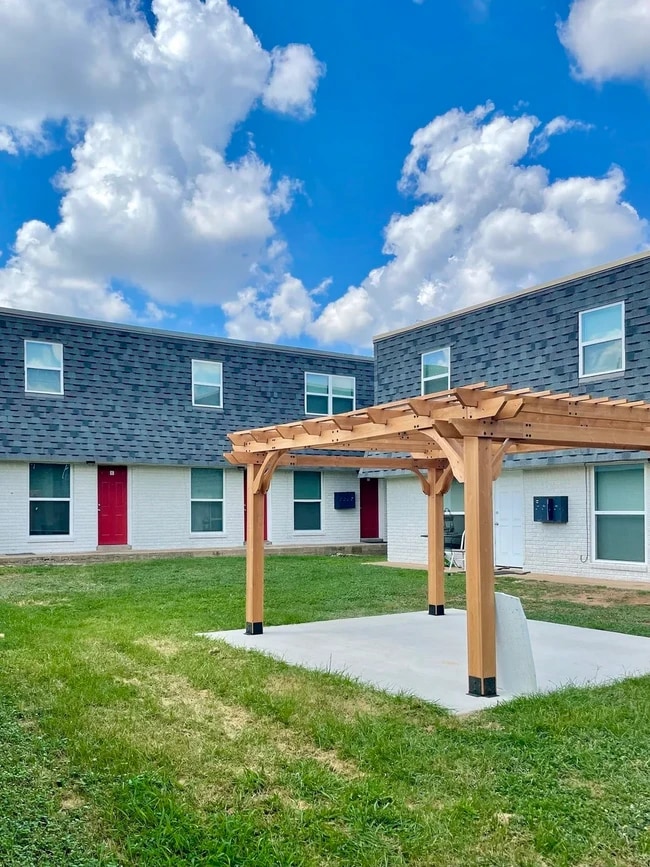 Rose Street Apartments