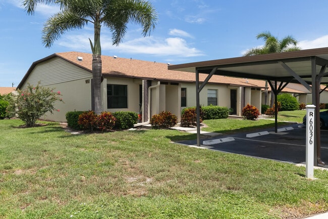 6036 Indrio Rd in Fort Pierce, FL - Building Photo - Building Photo