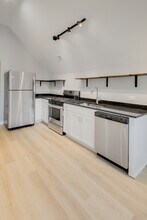 2842 N Avers Ave in Chicago, IL - Building Photo - Building Photo