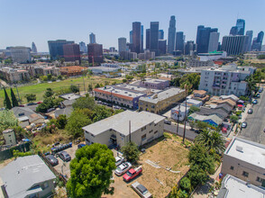 1223 W Court St in Los Angeles, CA - Building Photo - Building Photo