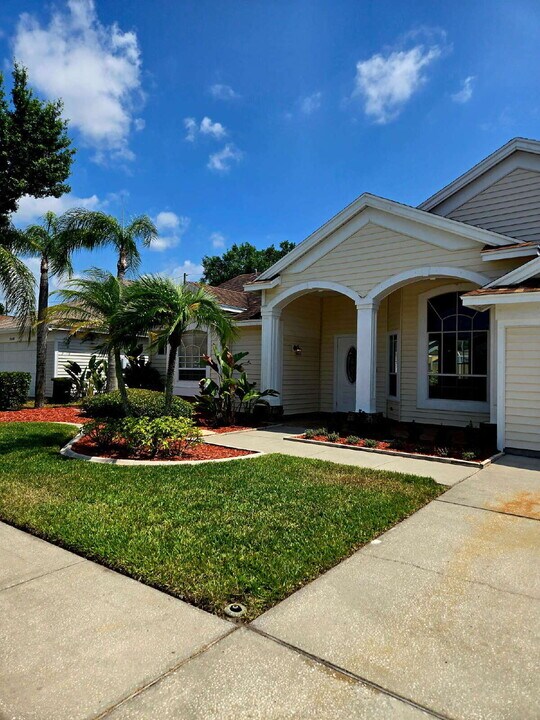 7838 Trail Run Loop in New Port Richey, FL - Building Photo