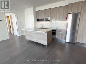 36-3536 Park Lawn Rd in Toronto, ON - Building Photo - Building Photo