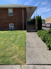 4717 44th Ave SW in Seattle, WA - Building Photo - Building Photo