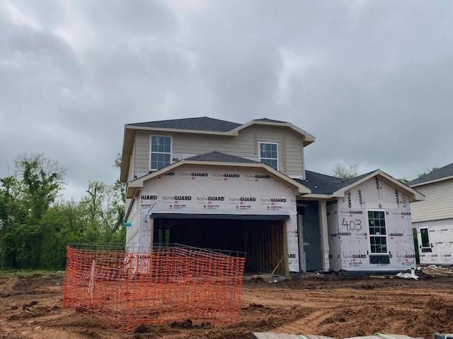 407 Magnolia Ln in Richwood, TX - Building Photo