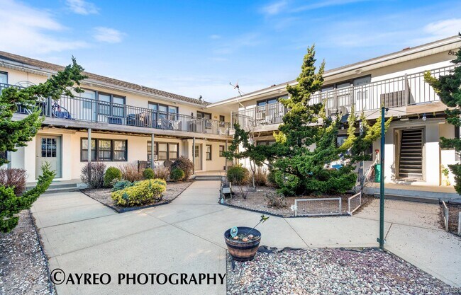 65 W Broadway in Long Beach, NY - Building Photo - Building Photo