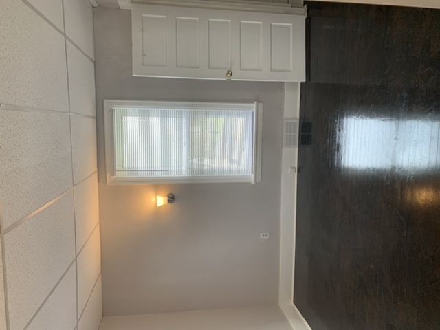 621 Oakland Ave, Unit Downstairs in Greensburg, PA - Building Photo - Building Photo