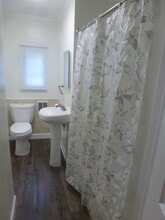 38 Erie St, Unit D in Cohoes, NY - Building Photo - Building Photo