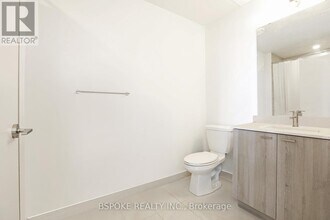 27-15127 Bathurst St in Toronto, ON - Building Photo - Building Photo