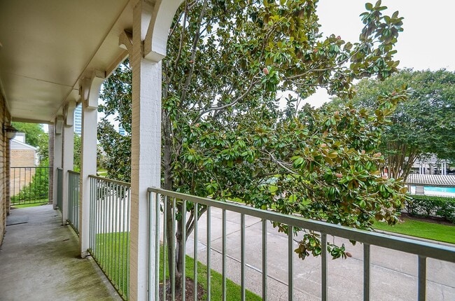 property at 1641 W Sam Houston Pkwy S