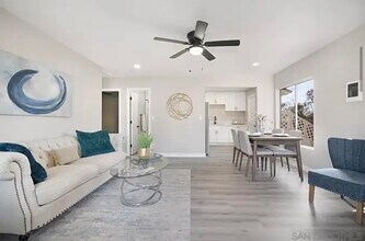 2610 Helix St in Spring Valley, CA - Foto de edificio - Building Photo