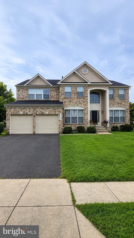10001 Gold Coast Ct