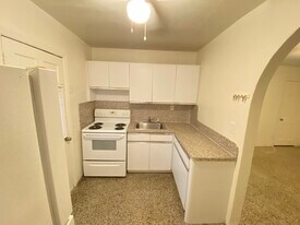 2024 Taylor St, Unit 2024 Taylor street in Hollywood, FL - Building Photo