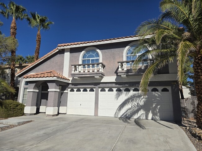 8528 W Gilmore Ave in Las Vegas, NV - Building Photo - Building Photo