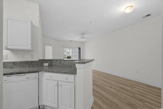 4935 Crab Pond Ct in Myrtle Beach, SC - Building Photo - Building Photo