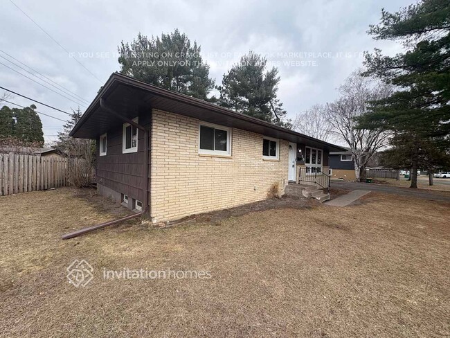 6130 Scott Ave N in Minneapolis, MN - Building Photo - Building Photo