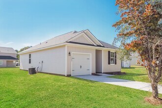1285 Warrens Way in Manning, SC - Building Photo - Building Photo