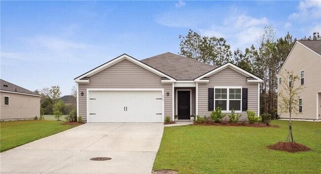 635 Hogan Dr in Richmond Hill, GA - Building Photo - Building Photo