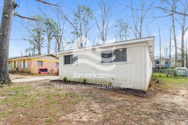 5301 Keats Dr in Little Rock, AR - Foto de edificio - Building Photo