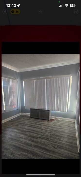 5309 W Jackson Blvd, Unit 1st floor in Chicago, IL - Foto de edificio