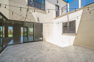 5315 Morning Sage Way in San Diego, CA - Building Photo - Building Photo