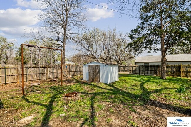 802 S Everett St in Wichita, KS - Building Photo - Building Photo