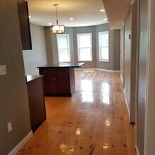 69 Catharine St, Unit 3 in Worcester, MA - Building Photo - Building Photo