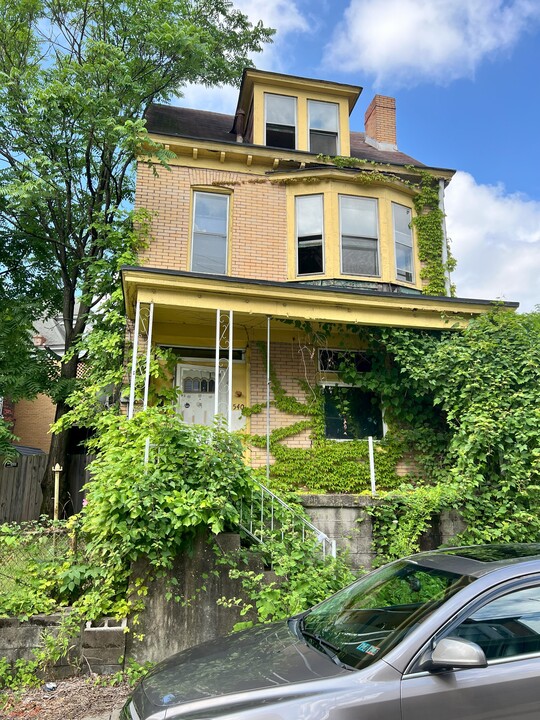 6540 Llewellyn Pl in Pittsburgh, PA - Building Photo