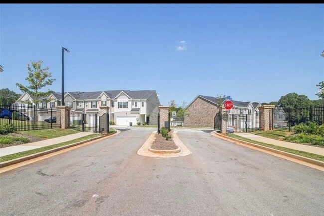 179 Hampton Cir in Mcdonough, GA - Building Photo - Building Photo