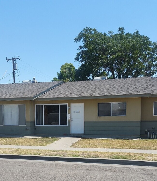 property at 753 Moffat Dr