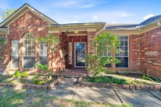 11411 Oak Lake Ridge Ct in Sugar Land, TX - Building Photo - Building Photo