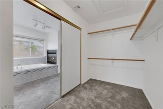 188 Adomeit Dr in Henderson, NV - Building Photo - Building Photo