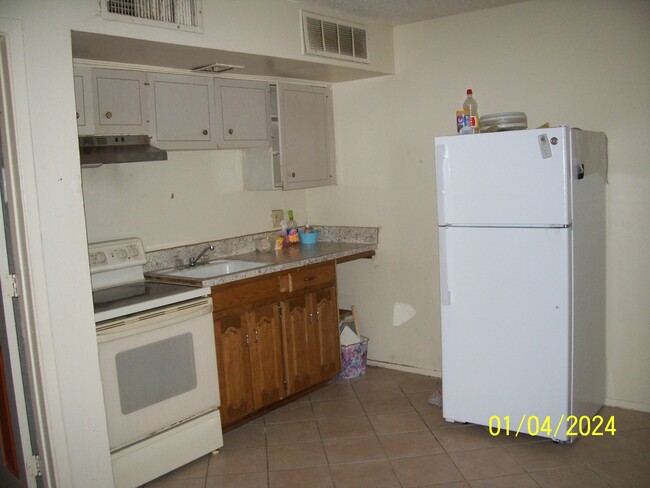 4209 Broadway Ave, Unit 4209 Broadway Ave. 404 in Haltom City, TX - Building Photo - Building Photo