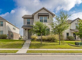 2033 Hat Bender Lp in Round Rock, TX - Building Photo
