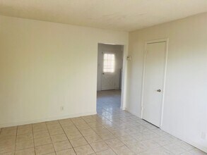 9632 Montwood Dr in El Paso, TX - Building Photo - Building Photo
